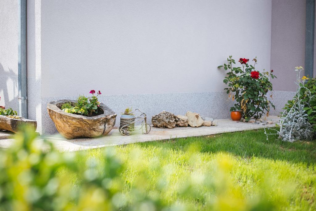 Apartment Karla&Nella Stobreč المظهر الخارجي الصورة