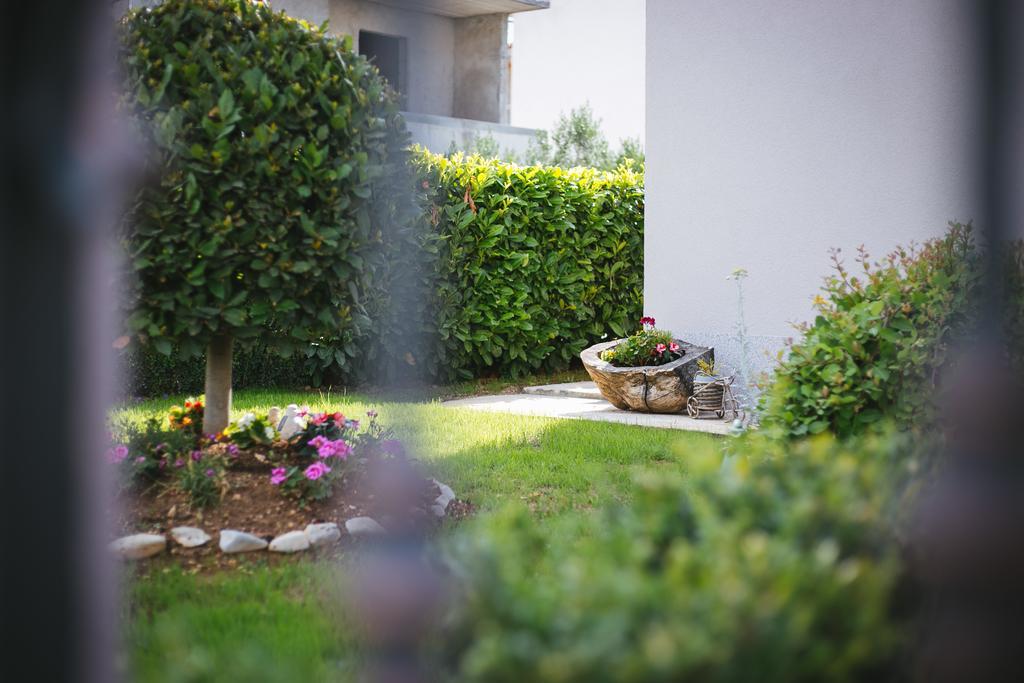 Apartment Karla&Nella Stobreč المظهر الخارجي الصورة