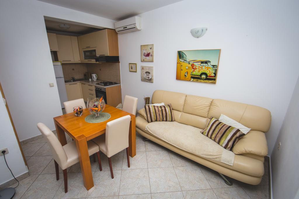 Apartment Karla&Nella Stobreč المظهر الخارجي الصورة