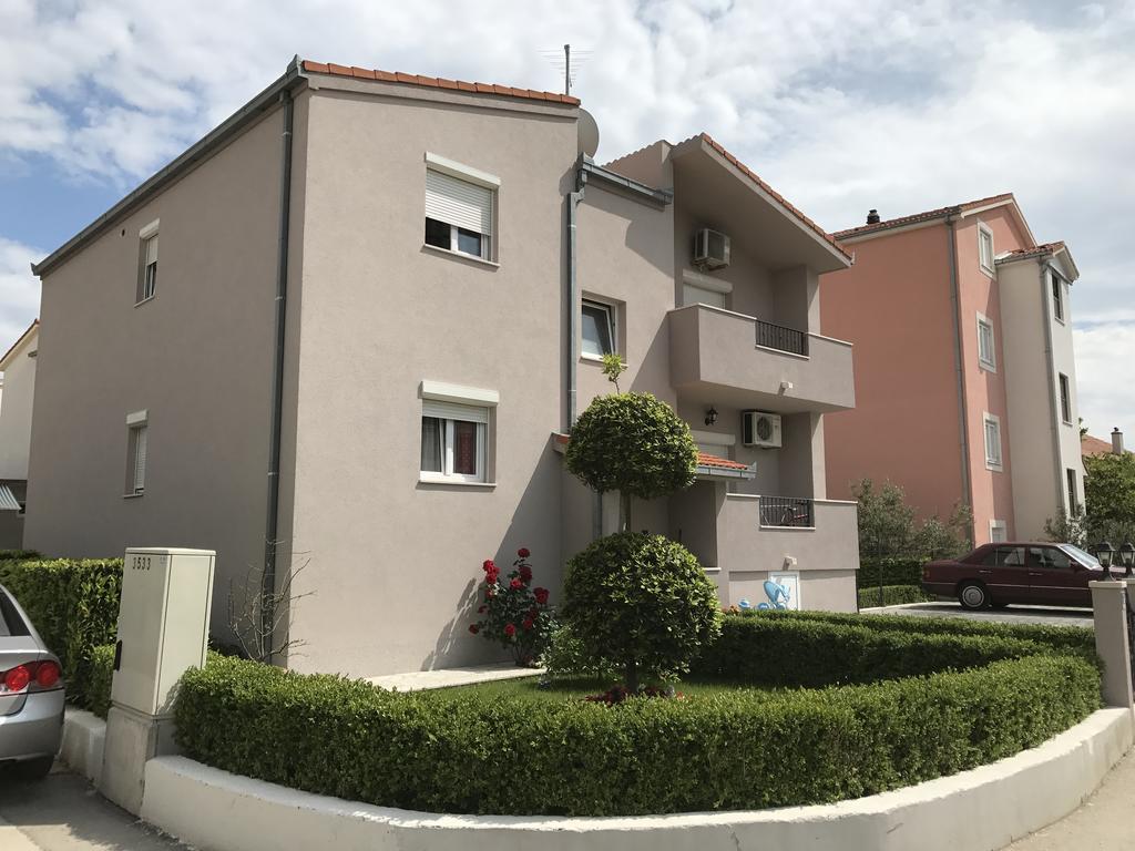 Apartment Karla&Nella Stobreč المظهر الخارجي الصورة